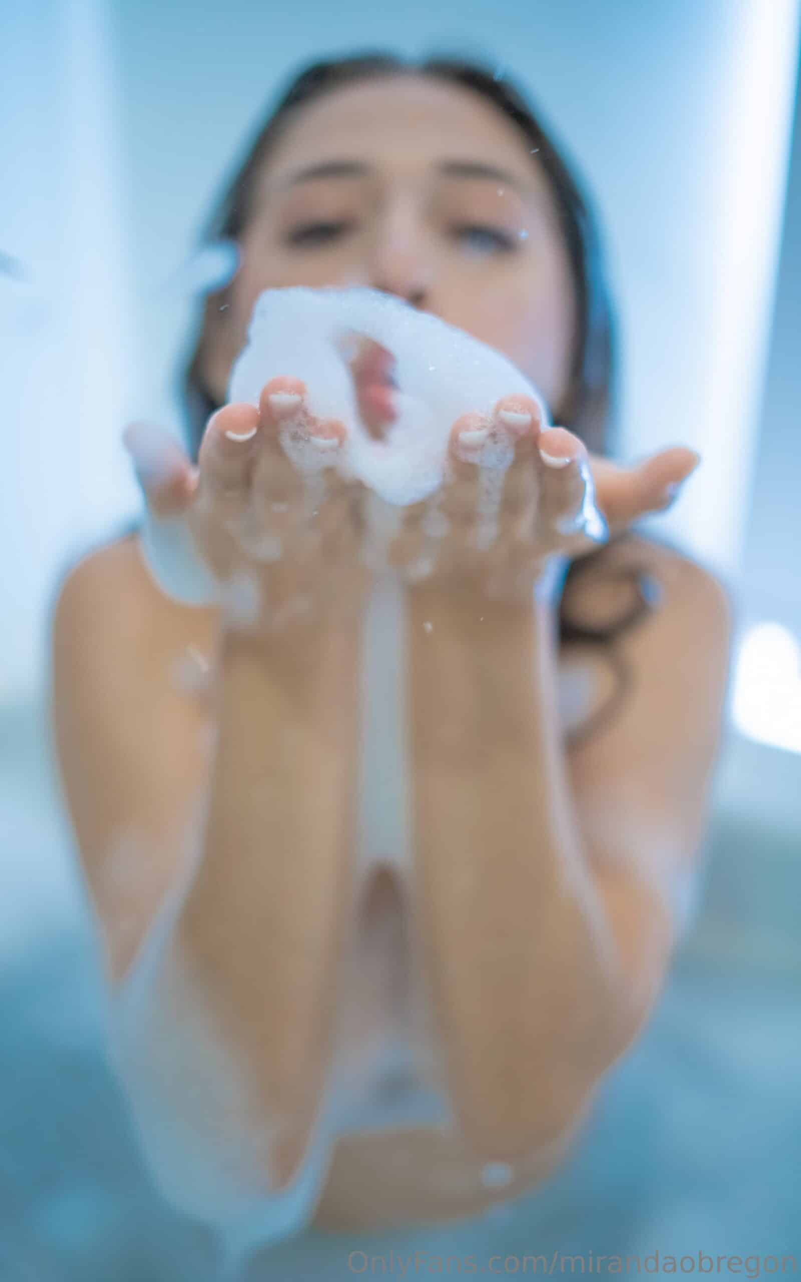 Miranda Obregon Burbujeando 3